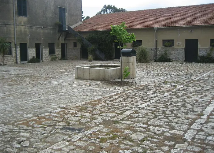 Masseria Acque Di Palermo